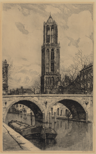28261 Gezicht op de Oudegracht te Utrecht met de Gaardbrug en rechts de voorgevels van de huizen aan de oostzijde van ...